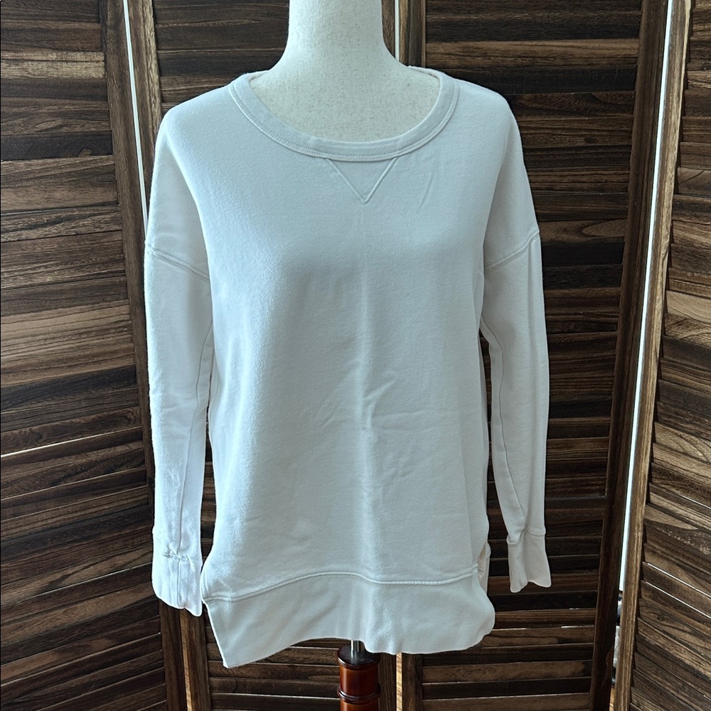 GAP Women's White Sweatshirt